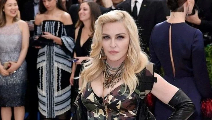 Ölümün eşiğinden dönen Madonna yaşadıklarını anlattı