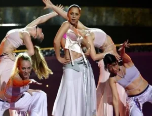 Sertab Erener 21 yıl sonra yeniden Eurovision sahnesinde