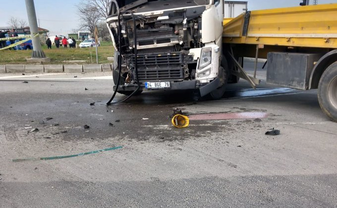 Tekirdağ’da TIR, yolcu minibüsüne çarptı: 5 ölü