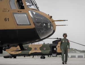 Türk Silahlı Kuvvetlerinin “uçan kaleleri” deneyimli pilotların kontrolünde gökyüzüyle buluşuyor