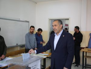 İl Seçim Kurulu’ndan Van kararı: Mazbata AK Partili adaya verildi