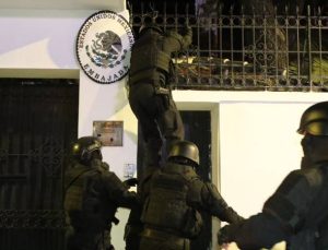 Ekvador polisinden Meksika Büyükelçiliği’ne baskın