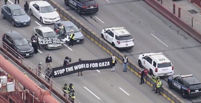 ABD’de Gazze protestosu: Golden Gate Köprüsü’nü kapattılar
