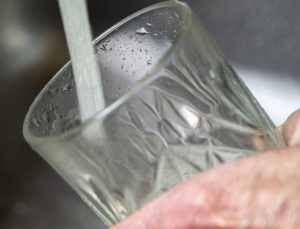 ABD’de içme suyu ‘sonsuz kimyasallar’ kaynıyor