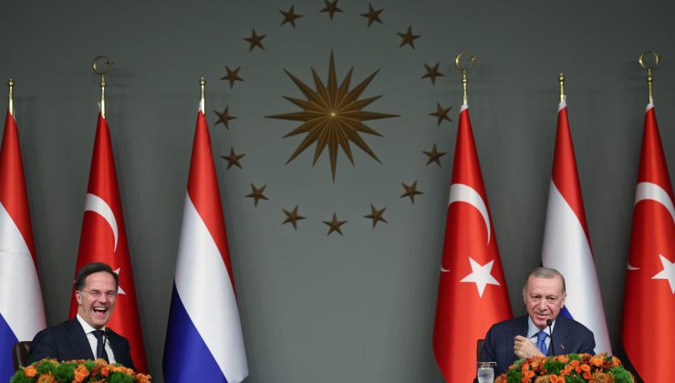 Rutte’den Türkiye’ye övgü: Liderliğine ihtiyaç var