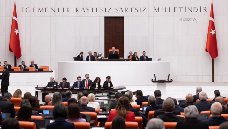 Meclis’te 23 Nisan özel oturumu: Gündem anayasa