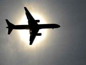 Devlet Başkan Yardımcısı’nı taşıyan askeri uçak kayboldu