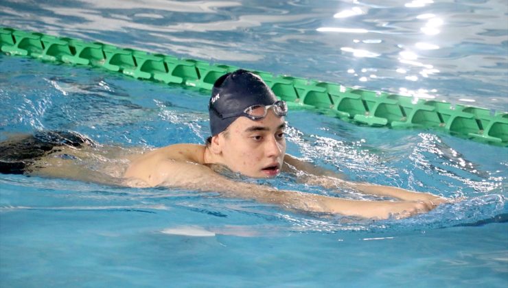 Milli yüzücü Kuzey Tunçelli, Paris Olimpiyatları’nda madalya hedefliyor