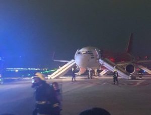 Air India Express uçağının motoru alev aldı, acil iniş yaptı