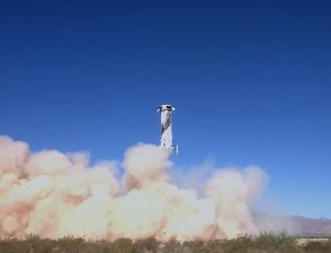 Blue Origin iki yıl aradan sonra altı turisti uzaya götürdü