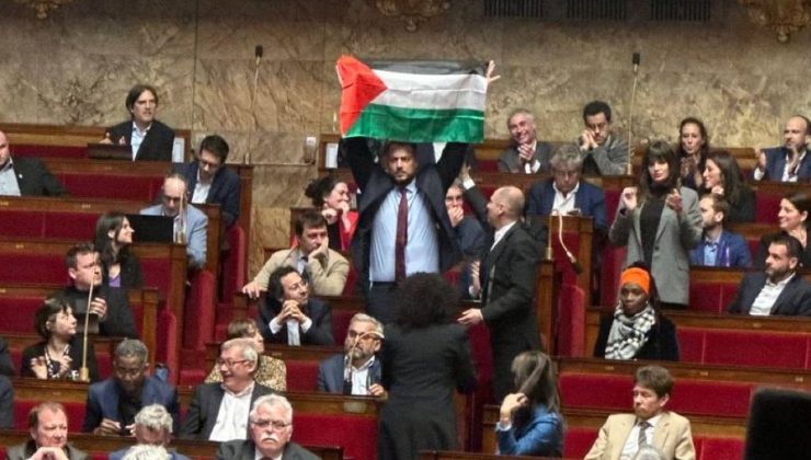 Fransa parlamentosunda Filistin bayrağı açıldı, oturuma ara verildi