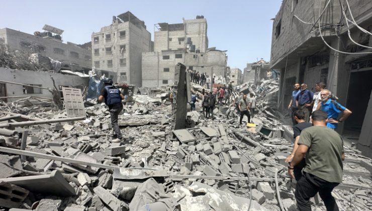 İsrail Kemal Advan Hastanesi çevresini vurdu: 28 ölü