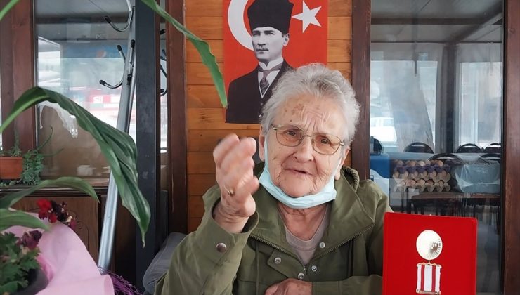 “Gazi hemşire” Anneler Günü, Uluslararası Hemşireler Günü ve oğlunun doğum gününü bir arada kutluyor