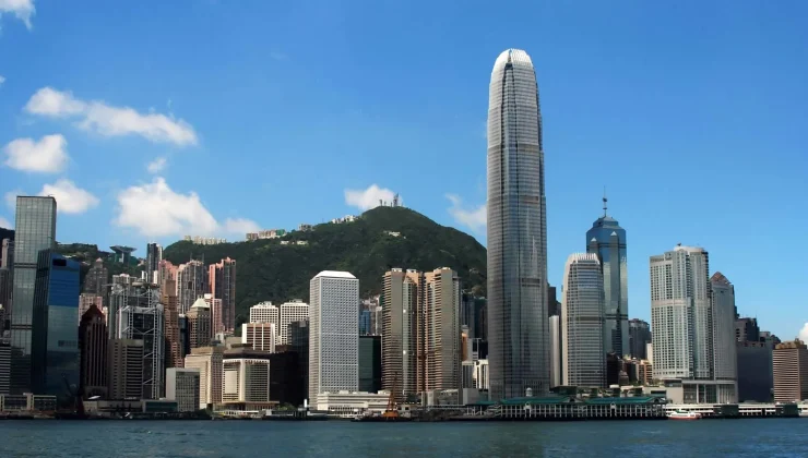 Hong Kong son 140 yılın en sıcak nisan ayını yaşadı