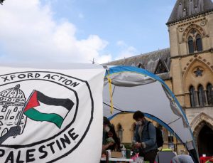 Oxford Üniversiteli akademisyenler, çevrim içi kaynaklarının Gazzelilere açılmasını istedi