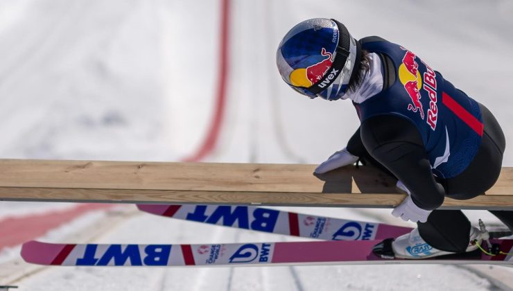 Japon sporcu Ryoyu Kobayashi, kayakla atlamada dünya rekoru kırdı