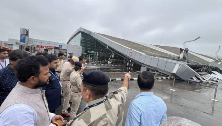 Delhi Havaalanında terminal çöküşü: 1 ölü, 6 yaralı