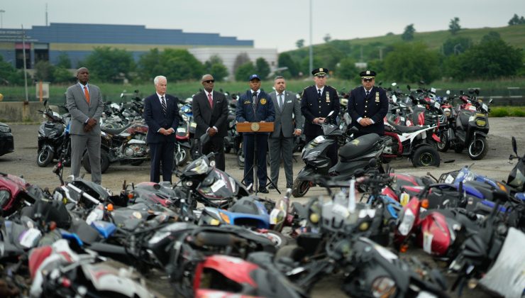 New York’ta yasadışı araçlara geçit yok, 200’den fazla moped ve scooter ele geçirildi