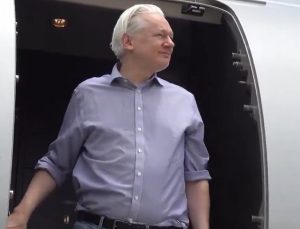 12 yıl sonra serbest bırakılan Julian Assange Avustralya’da, 500 bin dolar harcadı