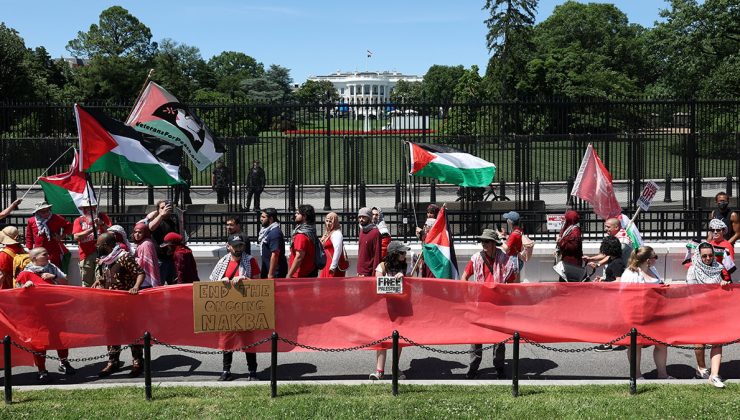 Beyaz Saray önünde ‘kırmızı çizgi’ eylemi