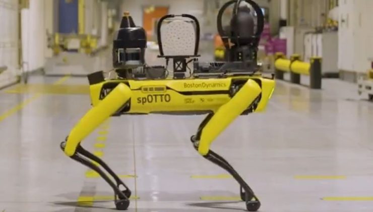 BMW’de teknoloji konuşuyor! Robot köpek ile fabrikadaki sorunlar tespit ediliyor