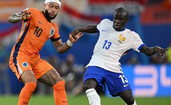 Hollanda ve Fransa’dan gol kaçırma yarışı