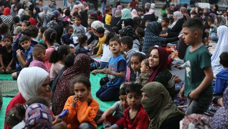 UNRWA’dan uyarı: Gazze’de ateşkes olmazsa bir nesil kaybolacak