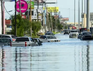 Tropik fırtına Beryl Teksas’ta 3 can aldı, 2,7 milyon kişiyi elektriksiz bıraktı