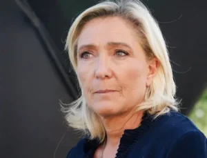 Fransız savcılardan cumhurbaşkanı adayı  Le Pen’e soruşturma