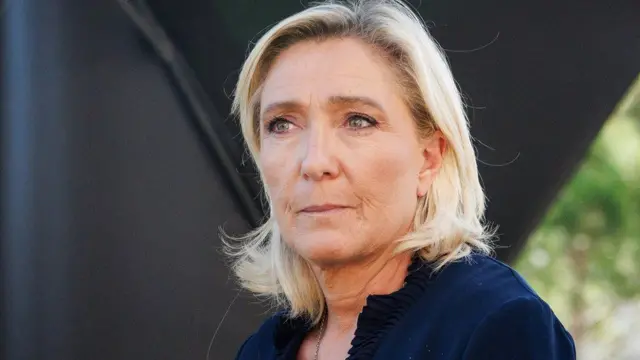 Fransız savcılardan cumhurbaşkanı adayı  Le Pen’e soruşturma