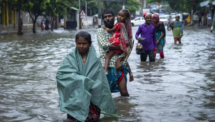 Bangladeş’te şiddetli yağış ve selde 8 kişi hayatını kaybetti