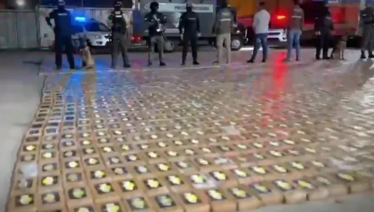 Ekvador’da düzenlenen operasyonda 6 ton kokain ele geçirildi