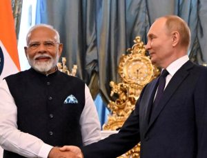 Putin ile Modi, Moskova’da bir araya geldi