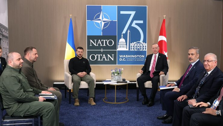 Cumhurbaşkanı Erdoğan, Ukrayna lideri Zelenskiy  ile görüştü