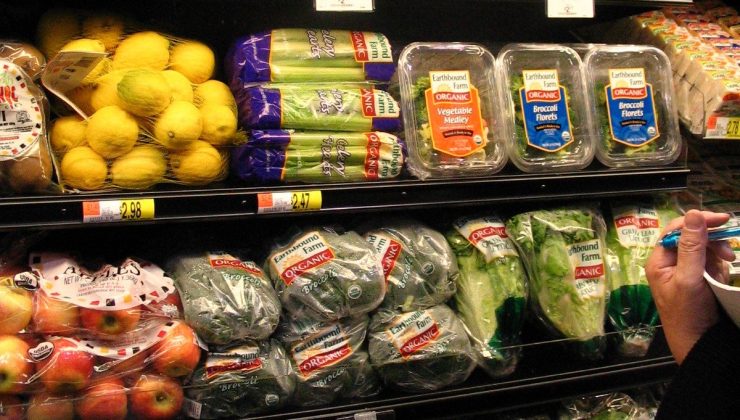 Walmart ve Aldi’de satılan sebzeler listeria endişesi nedeniyle geri çağrıldı