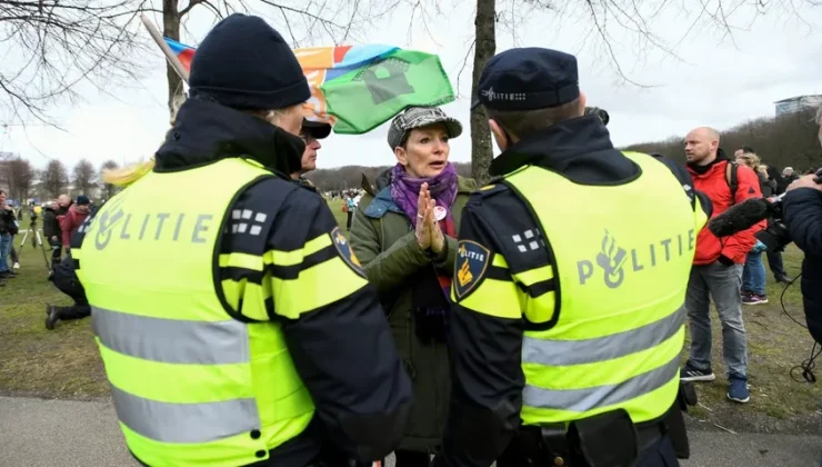 Feyenoord-Ajax maçı grev nedeniyle ertelendi: Polis sendikaları eylemlerine devam ediyor