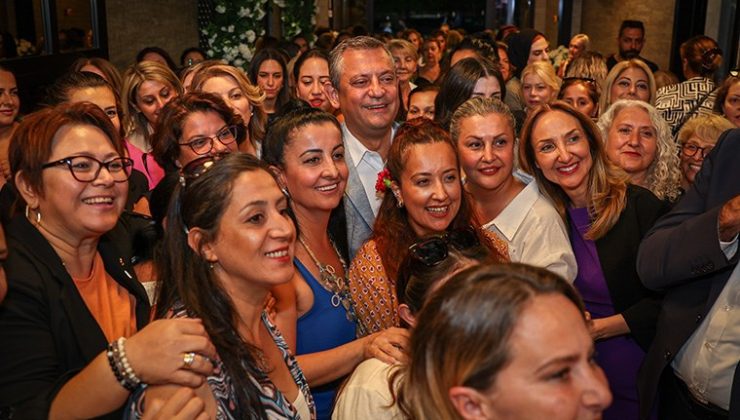CHP Kadın Kolları Kurultayı öncesi Özel’den başkan adayları ve delegelerle buluşma