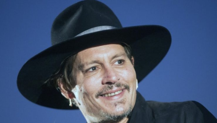 Johnny Depp yeni imajıyla şaşkınlık yarattı