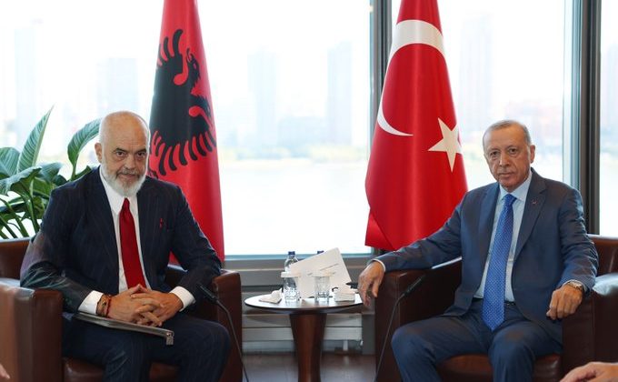 Cumhurbaşkanı Erdoğan, Arnavutluk Başbakanı Edi Rama’yı kabul etti