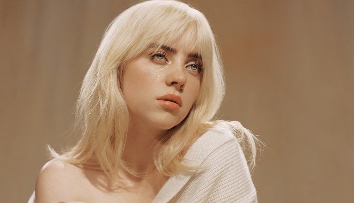 Billie Eilish de Harris’i destekledi: ‘Hayatınız buna bağlıymış gibi oy verin’