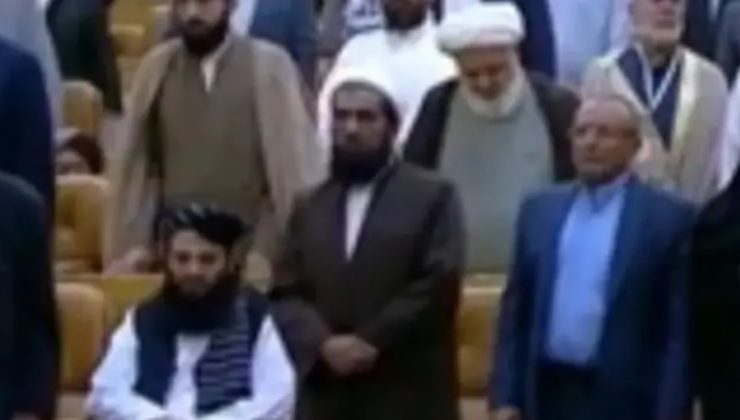 Taliban temsilcisi marşta ayağa kalkmadı, İran tepki gösterdi