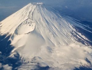 Fuji Dağı’nda rekor sıcaklık: Kar yağışı 130 yılın ardından gecikti