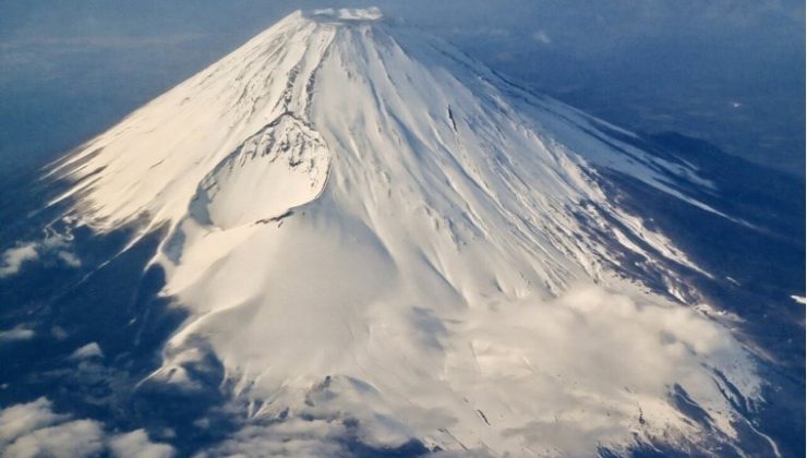 Fuji Dağı’nda rekor sıcaklık: Kar yağışı 130 yılın ardından gecikti