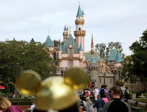 ‘Cinsiyet eşitsizliği’sebebiyle mahkemeye verilen Disney’in ödeyeceği miktar belli oldu