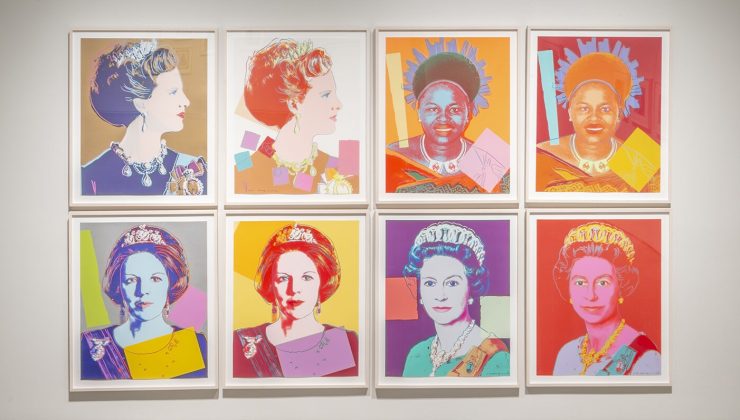 Andy Warhol’un kraliçe portreleri çalındı