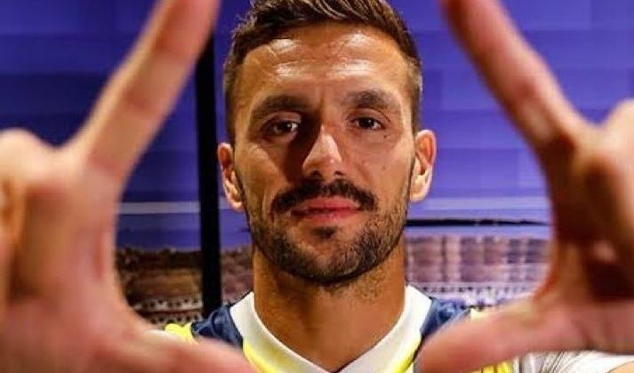 Yok daha neler! Fenerbahçe’nin yıldızı Tadic’e ‘bağlama büyüsü’ yaptı