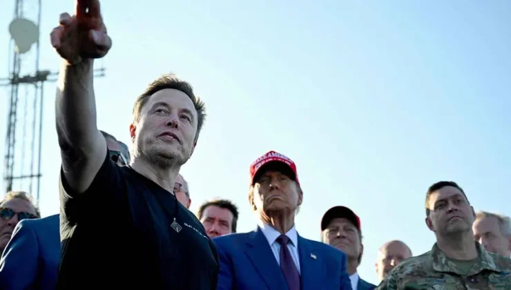 Trump ve Musk Starship fırlatmasını birlikte izledi