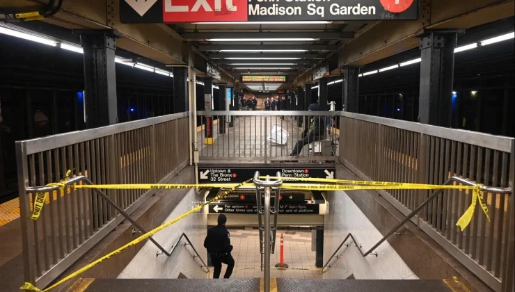 New York metrosunda bir dehşet daha: Diri diri ateşe verildi