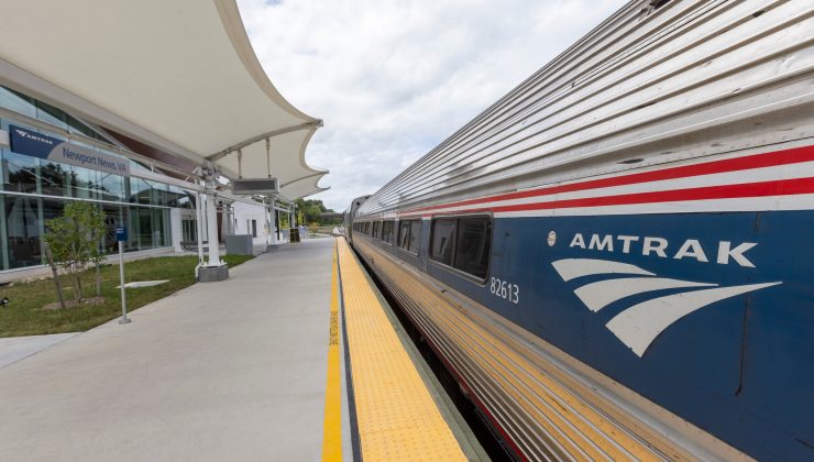 Amtrak’tan büyük hata: 110 yolcu kapılar açılmayınca istasyonda mahsur kaldı