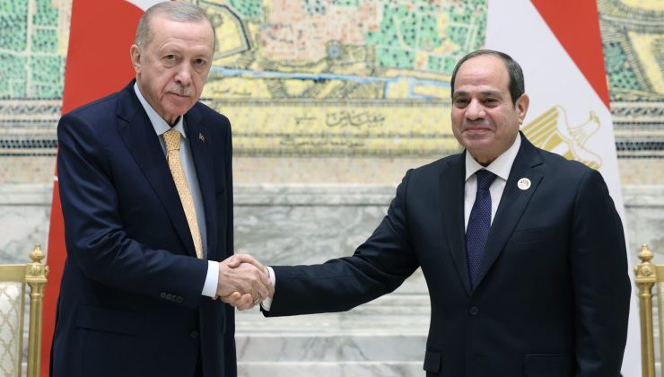 Erdoğan Mısır’da Sisi ile buluştu